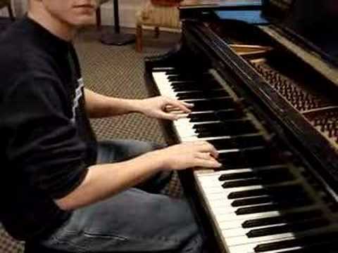 Requiem For A Dream on Grand Piano | BahVideo.com