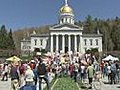 Hundreds Rally For Health Care In Montpelier | BahVideo.com