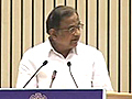 Chidambaram tries to speak in Hindi on Hindi Day | BahVideo.com