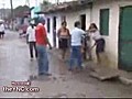 Kavga bu kez kad n ile erkek aras nda | BahVideo.com