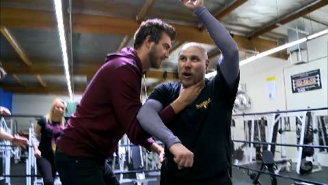 Rhett &amp; Link: Commercial Kings: Wrestling Lesson | BahVideo.com