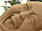 Sculptors use sand to carve out works of art | BahVideo.com
