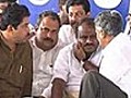 H D Kumaraswamy breaks his fast | BahVideo.com