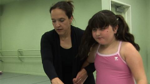 How Ballet Can Help Kids with Autism | BahVideo.com