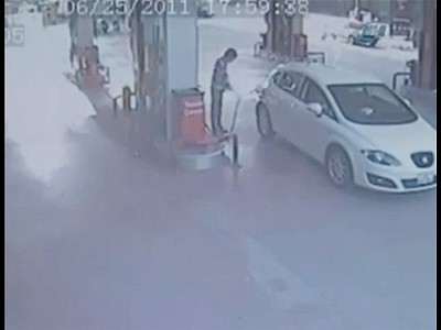 Gas Station Worker Sent Flying | BahVideo.com