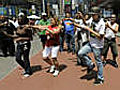 Moonwalk-Flashmobs Letzte Ehre f r Jacko | BahVideo.com