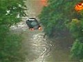 Flash flooding brings traffic to a standstill  | BahVideo.com