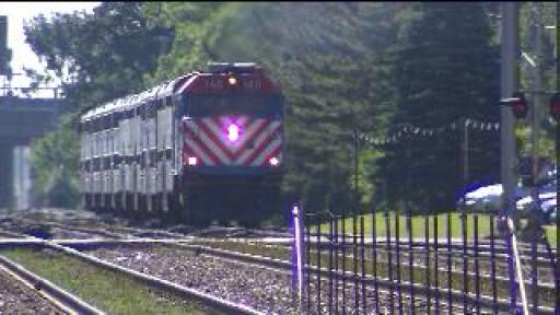 Metra warns it may cut trains on every line but one in 2012 | BahVideo.com